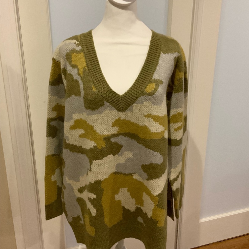 POL V-Neck Sweater in Olive Green, Mustard, and Light Gray Camo